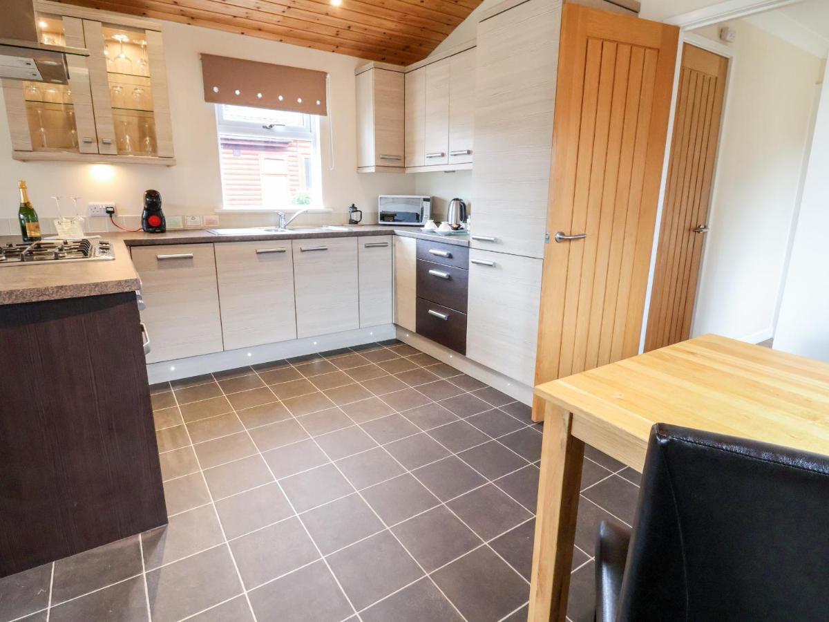 Oak Lodge Hadnall Luaran gambar